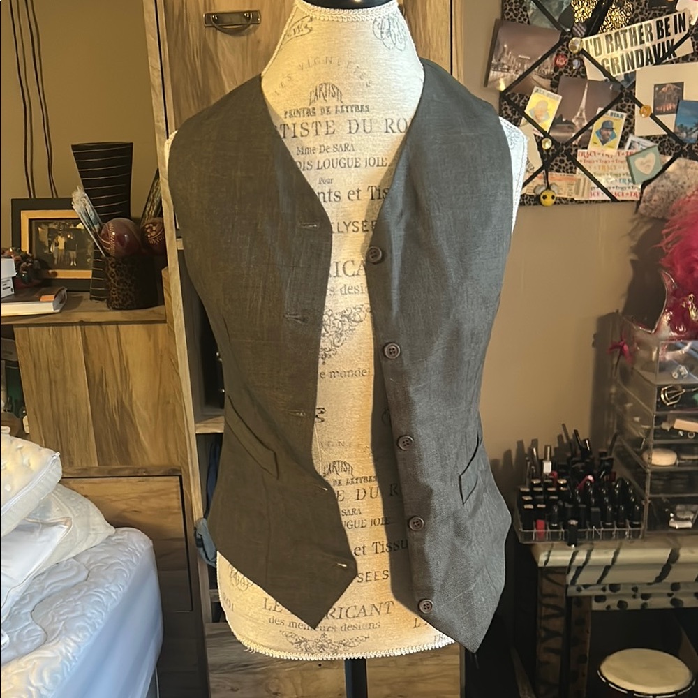 Finery Green Button-Up Vest - XS